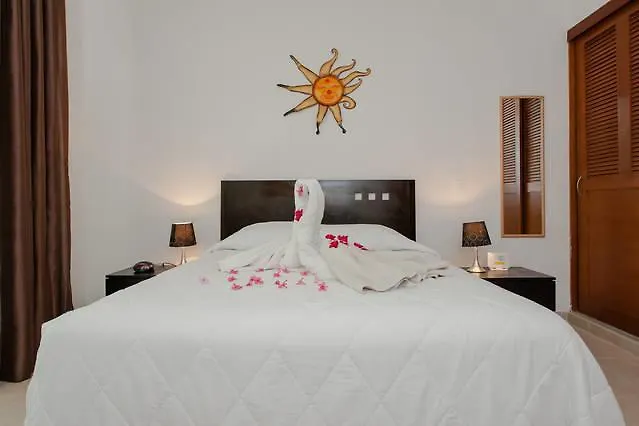 Gaviotas Condo 11 By Kamuvan Playa del Carmen Mexico